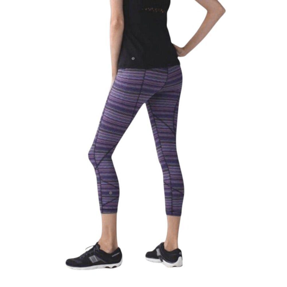 NWOT LULULEMON ATHLETICA Space Rival Crop Size 2